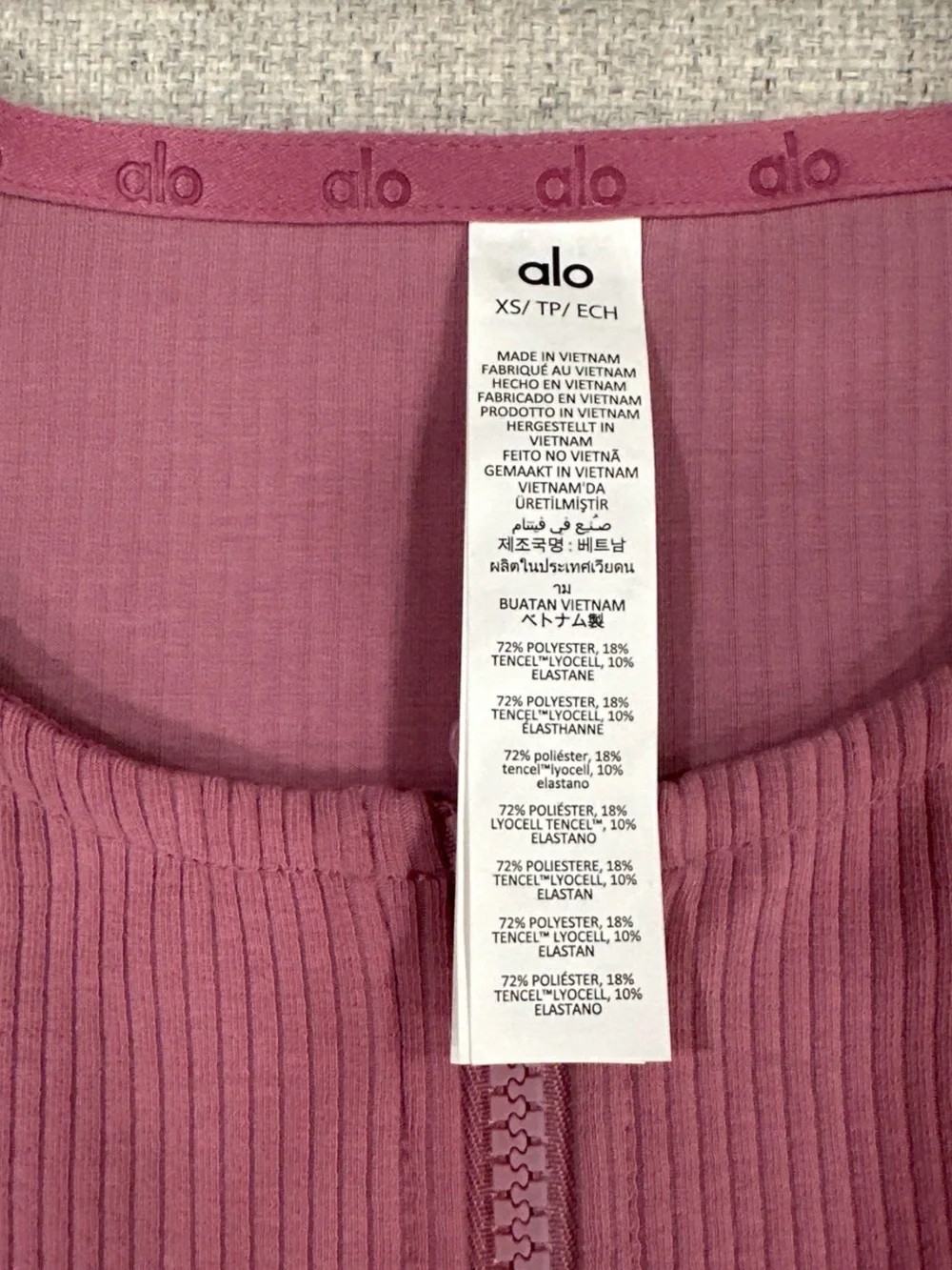 Alo Ribbed Stardust Long sleeve in Pink Wild Rose